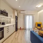 Soma Lux Apartment! アパート コルフ島